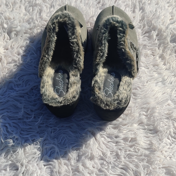 Skechers mules genuine leather with faux fur new without box - Picture 4 of 5